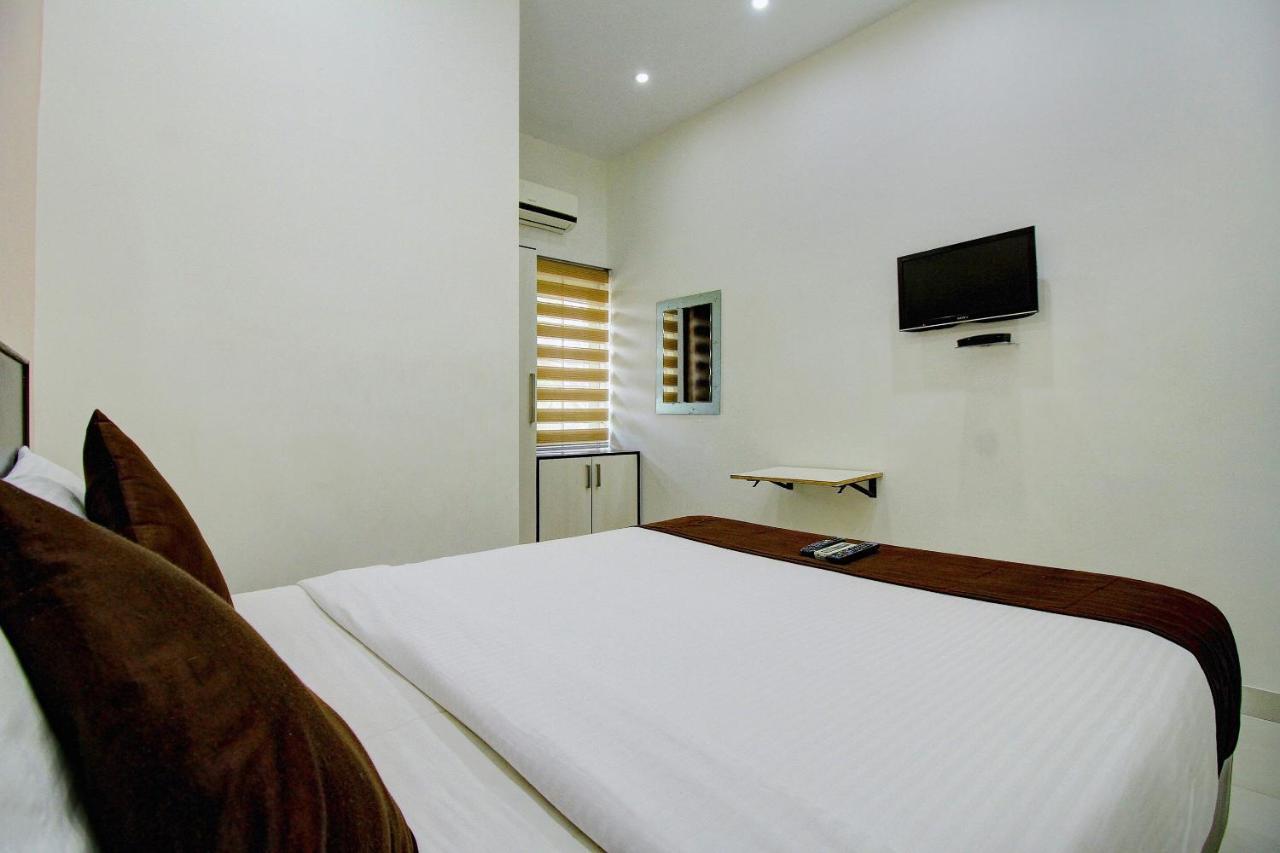 Rd Towers Hotel เชนไน ภายนอก รูปภาพ